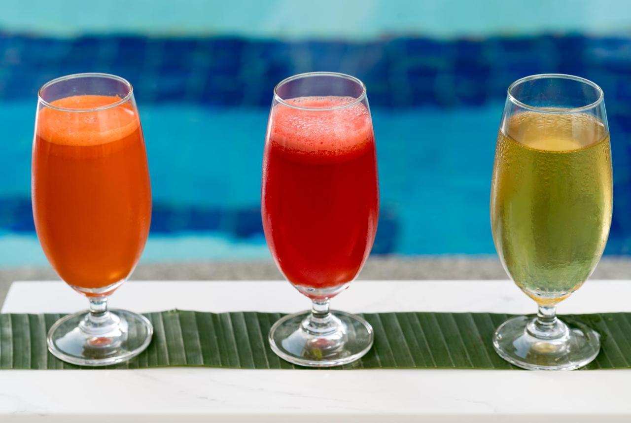 Moevenpick Myth Hotel Patong Phuket Exteriér fotografie Fruit juice